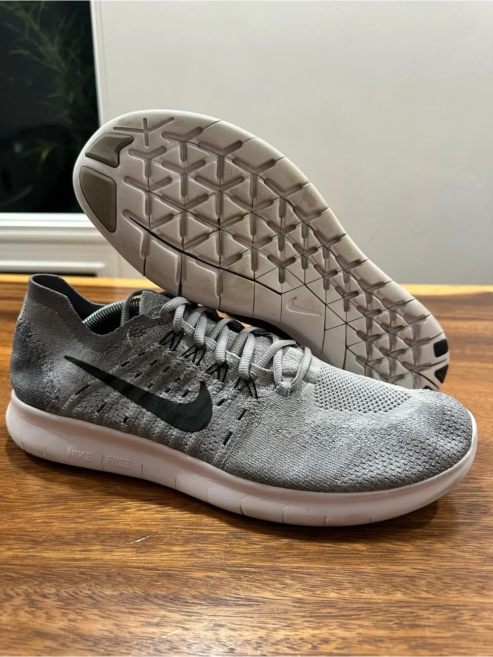 Nike Free RN Flyknit 2017 Wolf Grey Black Shoes 880843-002 Men’s Sz 11.5 Running